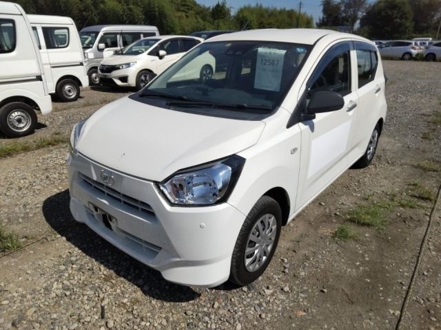 12567 Daihatsu Mira e s LA350S 2018 г. (LUM Tokyo Nyusatsu)